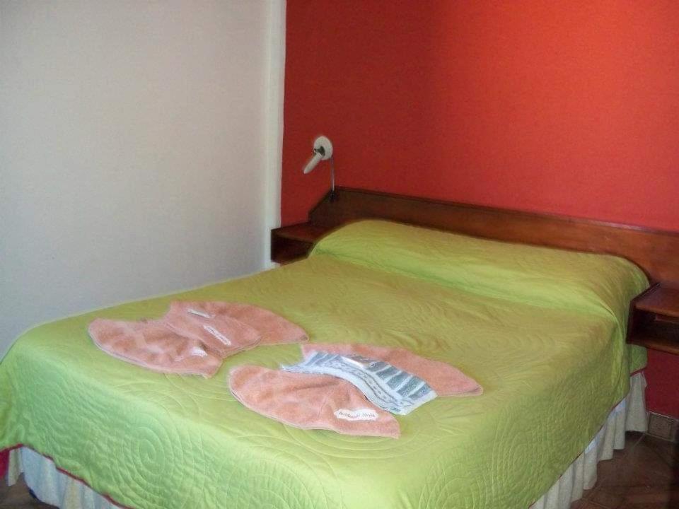 Hostel & Posada Noelia ปูแอร์โตอีกวาซู ภายนอก รูปภาพ